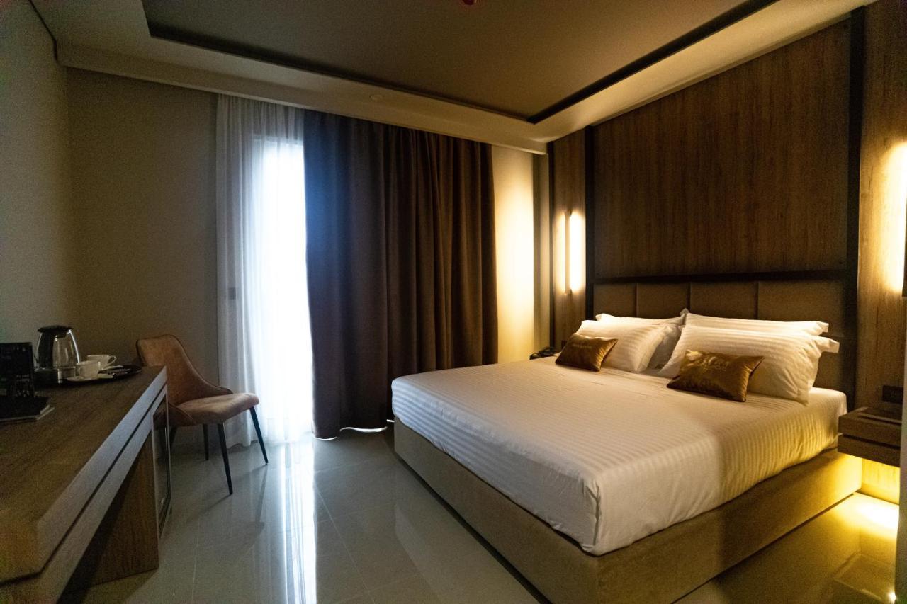 Kraal Hotel Vlorë 外观 照片