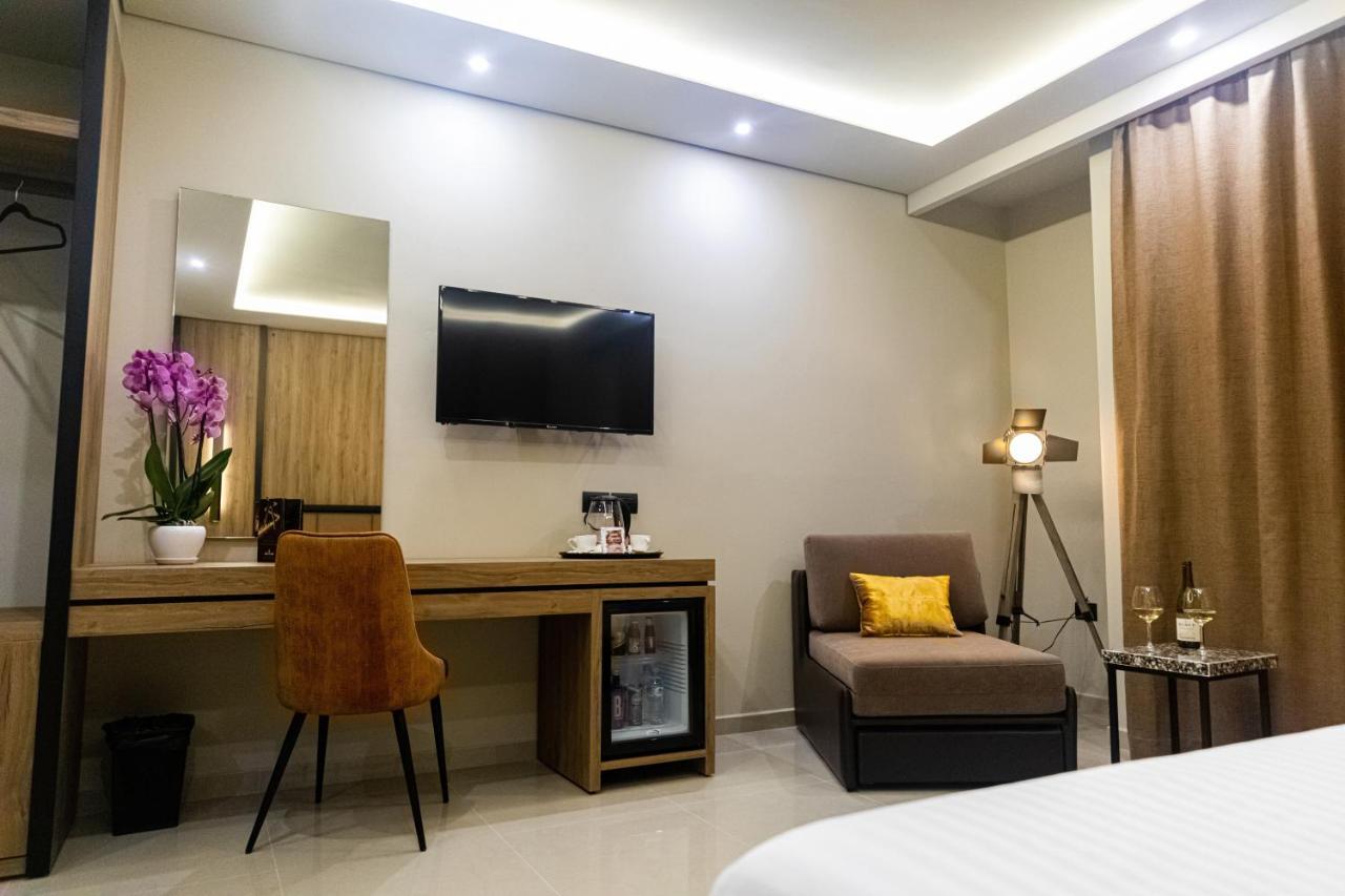 Kraal Hotel Vlorë 外观 照片