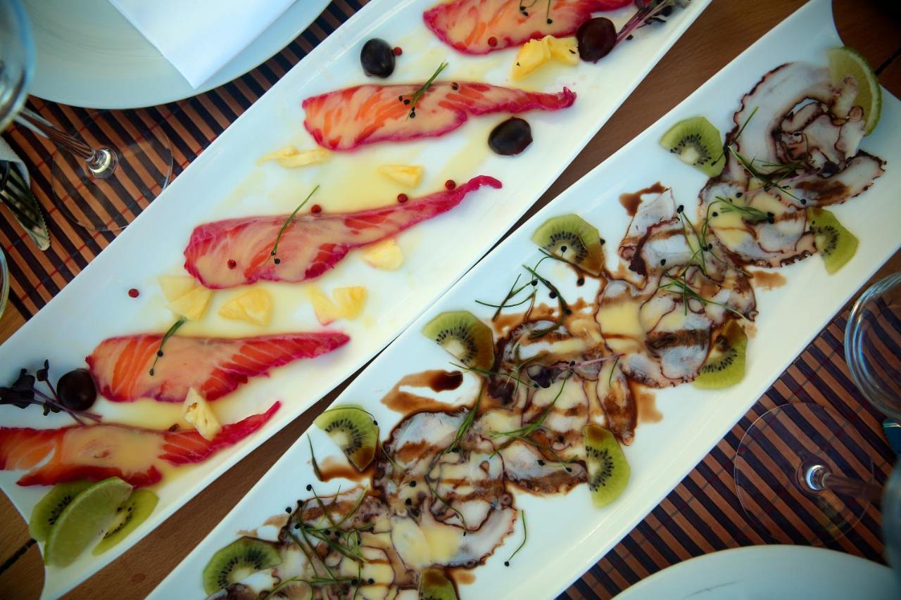 Kraal Hotel Vlorë 外观 照片