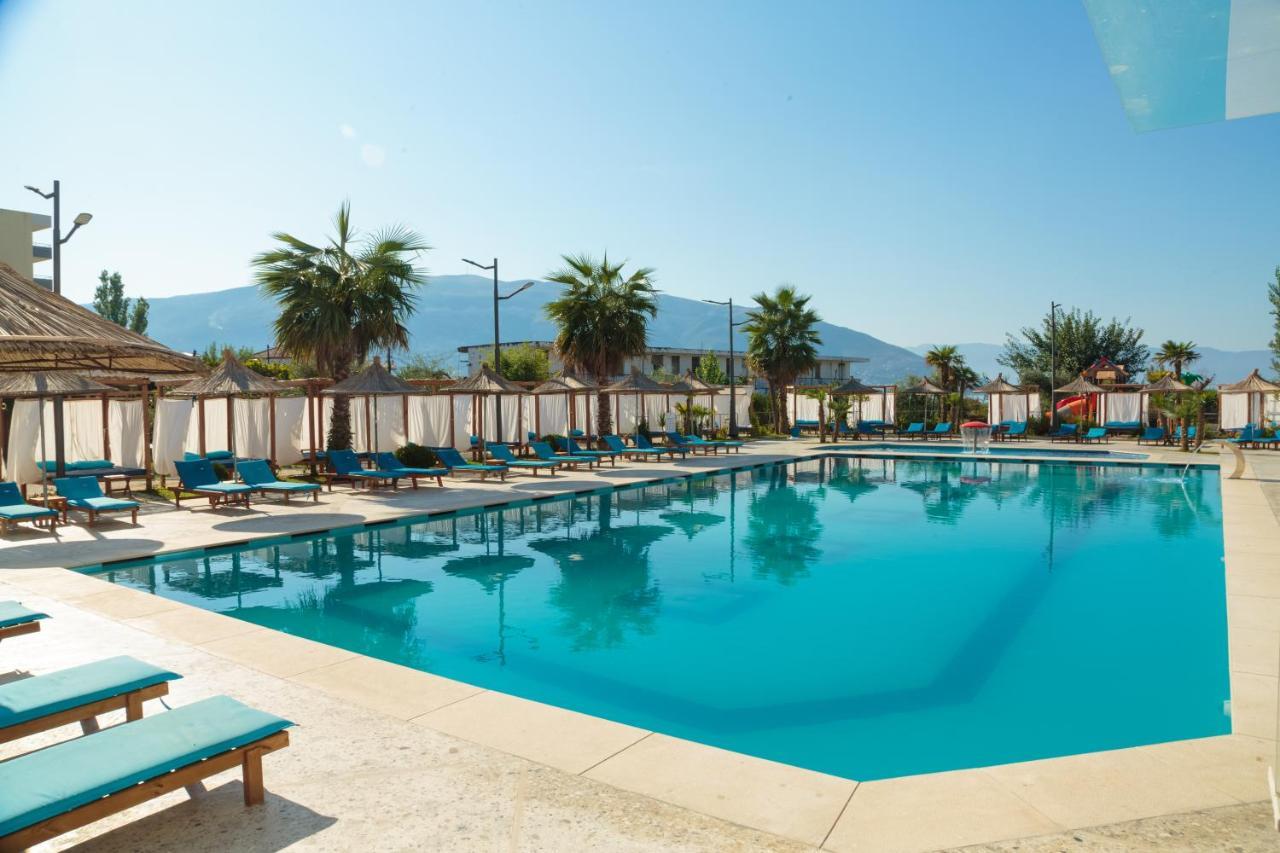 Kraal Hotel Vlorë 外观 照片