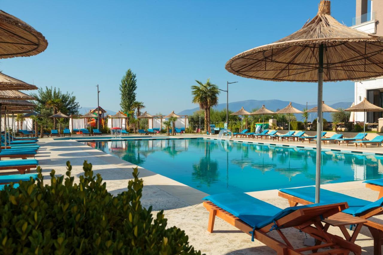 Kraal Hotel Vlorë 外观 照片